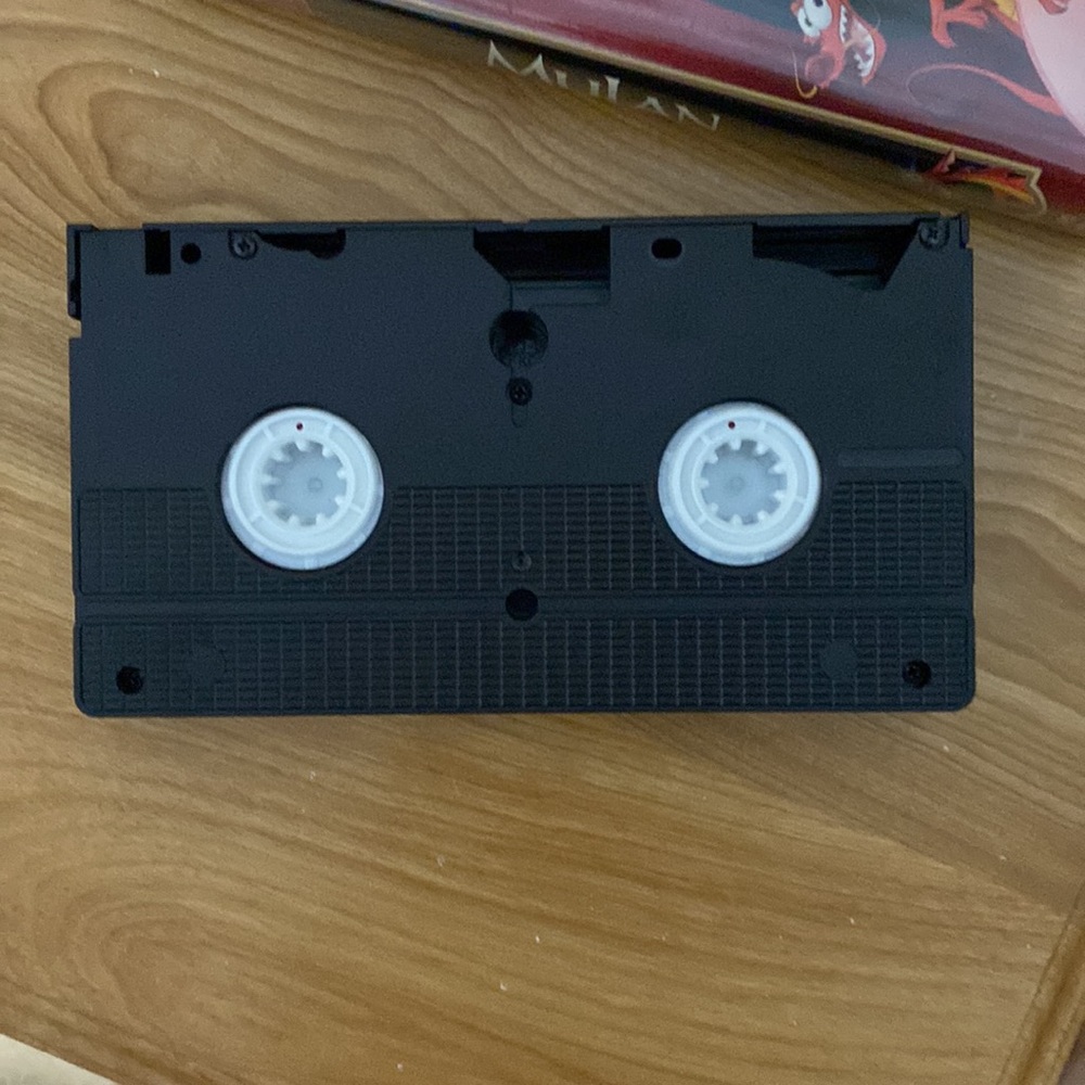 Disneys Mulan VHS tape - Picture 6 of 7